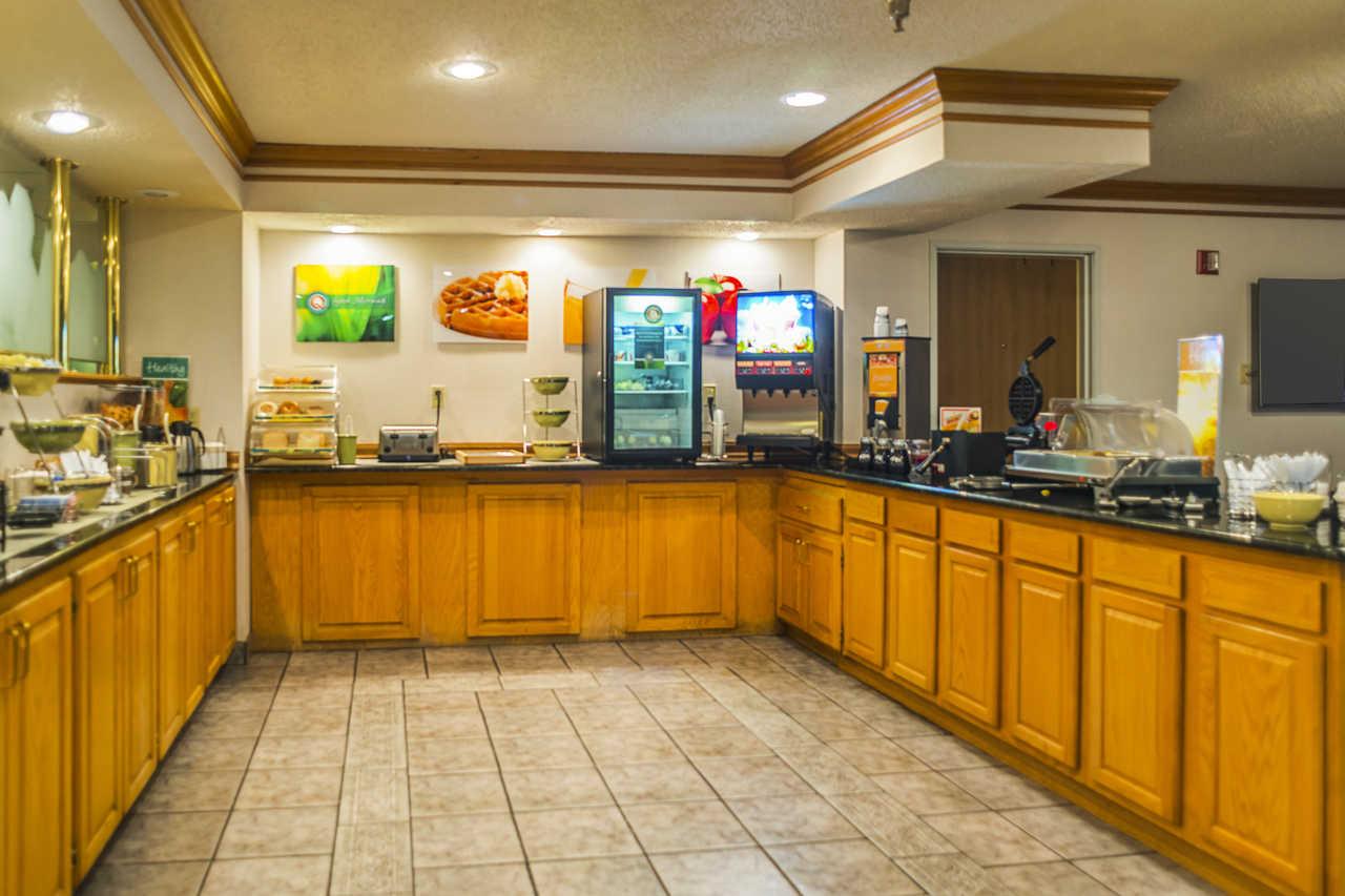 Quality Inn Near Monument Health Rapid City Hospital Extérieur photo
