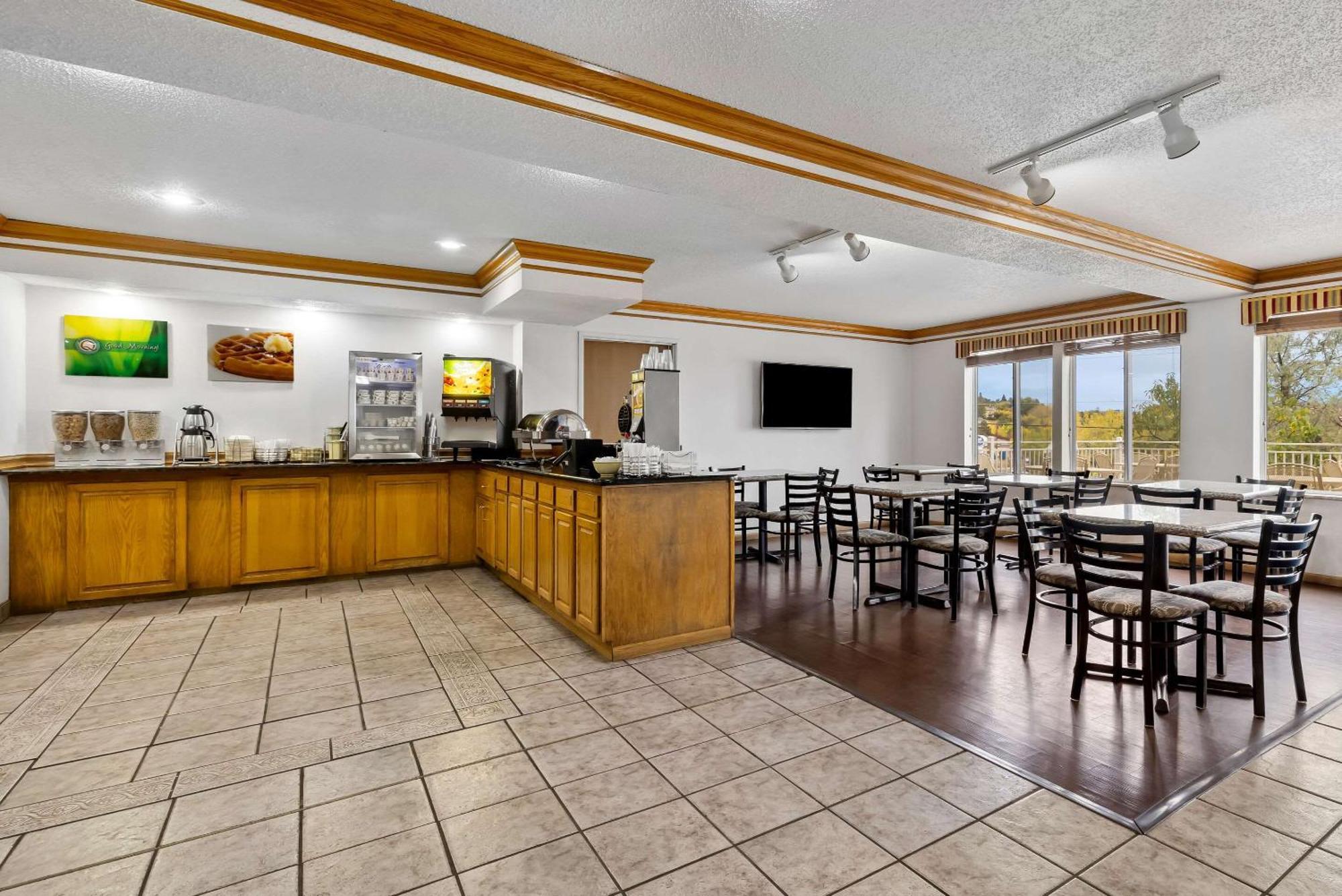 Quality Inn Near Monument Health Rapid City Hospital Extérieur photo