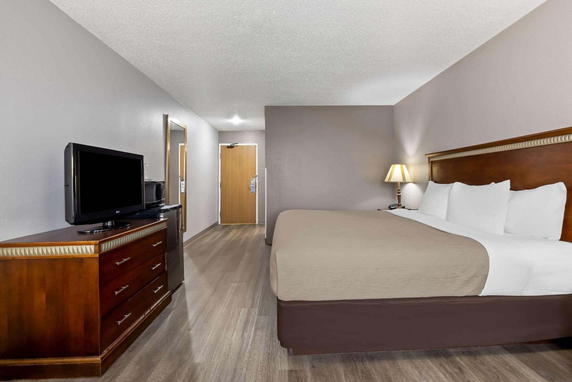 Quality Inn Near Monument Health Rapid City Hospital Extérieur photo