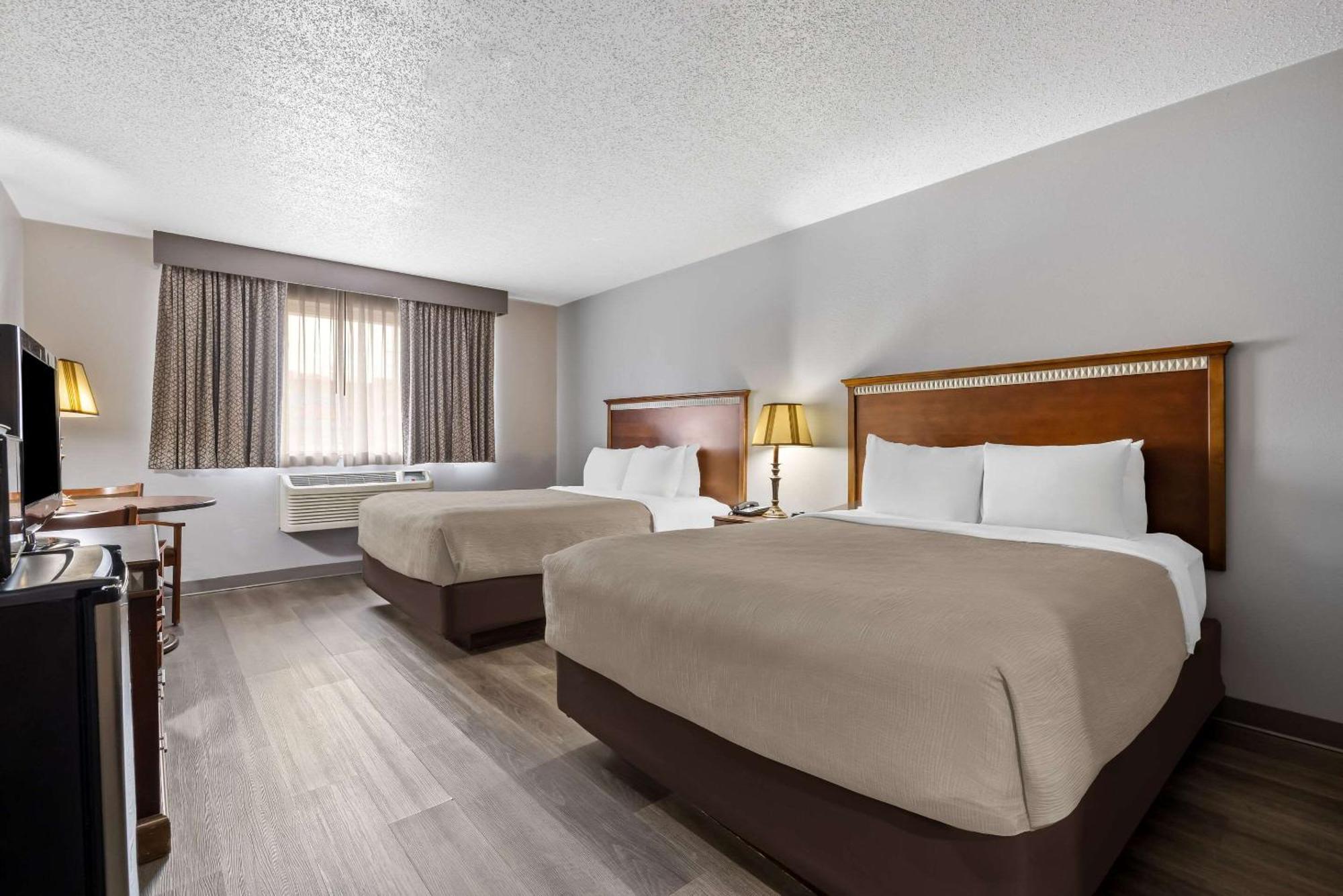 Quality Inn Near Monument Health Rapid City Hospital Extérieur photo